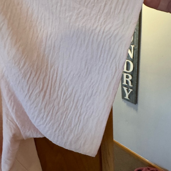 Women's Light Pink Button-Up Top - Picture 3 of 6